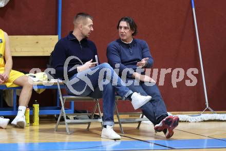 Basketball 2. Bundesliga. Woerthersee Piraten gegen Vienna United. Rasid Mahalbasic, Trainer Andreas Kuttnig  (Piraten),  Klagenfurt, am 8.12.2023.
Foto: Kuess
---
pressefotos, pressefotografie, kuess, qs, qspictures, sport, bild, bilder, bilddatenbank