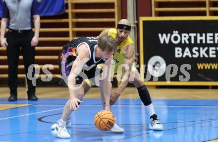 Basketball 2. Bundesliga. Woerthersee Piraten gegen Vienna United. Shawn L. Ray (Piraten), Marius Witzmann (Vienna United). Klagenfurt, am 8.12.2023.
Foto: Kuess
---
pressefotos, pressefotografie, kuess, qs, qspictures, sport, bild, bilder, bilddatenbank