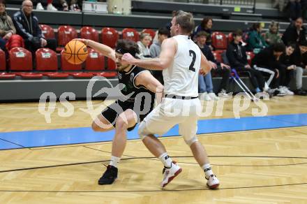 Basketball 2. Liga 2023/2024. Grunddurchgang 10. Runde.  KOS gegen Deutsch Wagram Alligators.  Tim Huber (KOS),  Ognjen Drljaca  (Deutsch Wagram). Klagenfurt, am 8.12.12023.
Foto: Kuess
---
pressefotos, pressefotografie, kuess, qs, qspictures, sport, bild, bilder, bilddatenbank