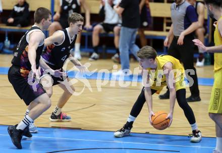 Basketball 2. Bundesliga. Woerthersee Piraten gegen Vienna United. Emilio nRozmann (Piraten), Philipp Germ, Mykyta Bitkin (Vie4nna United). . Klagenfurt, am 8.12.2023.
Foto: Kuess
---
pressefotos, pressefotografie, kuess, qs, qspictures, sport, bild, bilder, bilddatenbank