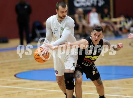 Basketball 2. Liga 2023/2024. Grunddurchgang 12. Runde.  KOS gegen Mattersburg Rocks.    Anton Marusic (KOS),   Petar Zivkovic (Mattersburg Rocks). Klagenfurt, am 16.12.12023.
Foto: Kuess
www.qspictures.net
---
pressefotos, pressefotografie, kuess, qs, qspictures, sport, bild, bilder, bilddatenbank