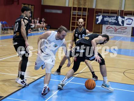 Basketball 2. Liga 2023/2024. Grunddurchgang 12. Runde.  KOS gegen Mattersburg Rocks.    Tim Huber (KOS), Julian Alper, Tobias Winkler   (Mattersburg Rocks). Klagenfurt, am 16.12.12023.
Foto: Kuess
www.qspictures.net
---
pressefotos, pressefotografie, kuess, qs, qspictures, sport, bild, bilder, bilddatenbank