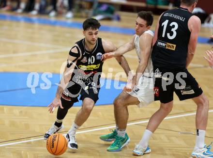 Basketball 2. Liga 2023/2024. Grunddurchgang 12. Runde.  KOS gegen Mattersburg Rocks.    Niklas Michel (KOS),   Julian Alper (Mattersburg Rocks). Klagenfurt, am 16.12.12023.
Foto: Kuess
www.qspictures.net
---
pressefotos, pressefotografie, kuess, qs, qspictures, sport, bild, bilder, bilddatenbank