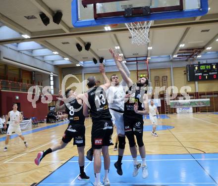 Basketball 2. Liga 2023/2024. Grunddurchgang 12. Runde.  KOS gegen Mattersburg Rocks.    Anton Marusic (KOS),  Petar Zivkovic, Corey Hallett, Tobias Winkler  (Mattersburg Rocks). Klagenfurt, am 16.12.12023.
Foto: Kuess
www.qspictures.net
---
pressefotos, pressefotografie, kuess, qs, qspictures, sport, bild, bilder, bilddatenbank