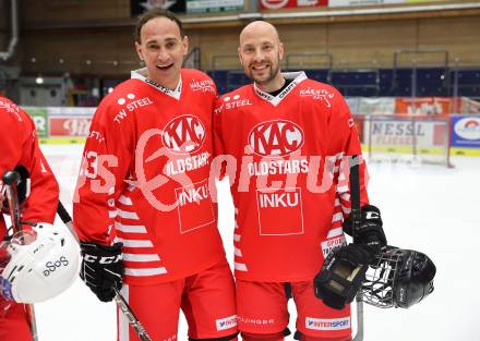 Eishockey Revival. Legenden Turnier. Gernot Kulis, Herbert Ratz. Villach, am 16.12.2023.
Foto: Kuess
---
pressefotos, pressefotografie, kuess, qs, qspictures, sport, bild, bilder, bilddatenbank