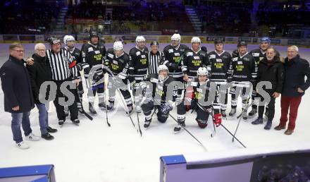 Eishockey Revival. Legenden Turnier. Int. All-Star-Team. Villach, am 16.12.2023.
Foto: Kuess
---
pressefotos, pressefotografie, kuess, qs, qspictures, sport, bild, bilder, bilddatenbank