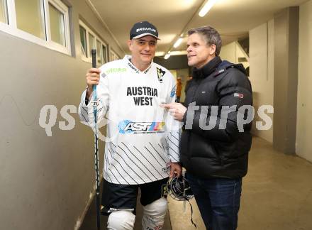 Eishockey Legenden Turnier.   Karl Wendlinger, Christian Reichel. Villach, am 16.12.2023.
Foto: Kuess

---
pressefotos, pressefotografie, kuess, qs, qspictures, sport, bild, bilder, bilddatenbank