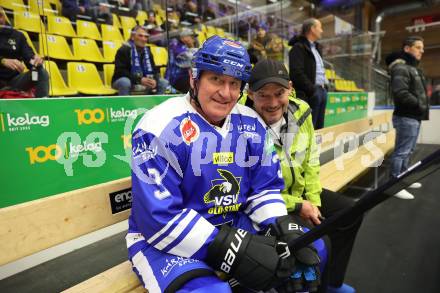 Eishockey Revival. Legenden Turnier. Giuseppe Mion, Otto Konrad. Villach, am 16.12.2023.
Foto: Kuess
---
pressefotos, pressefotografie, kuess, qs, qspictures, sport, bild, bilder, bilddatenbank