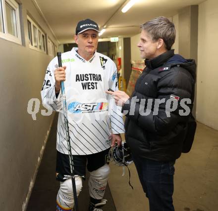 Eishockey Legenden Turnier.   Karl Wendlinger, Christian Reichel. Villach, am 16.12.2023.
Foto: Kuess

---
pressefotos, pressefotografie, kuess, qs, qspictures, sport, bild, bilder, bilddatenbank