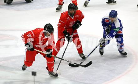 Eishockey Legenden Turnier. VSV gegen KAC. Roland Kaspitz,   (VSV),  Gernor Kulis, Herbert Ratz  (KAC). Villach, am 16.12.2023.
Foto: Kuess

---
pressefotos, pressefotografie, kuess, qs, qspictures, sport, bild, bilder, bilddatenbank