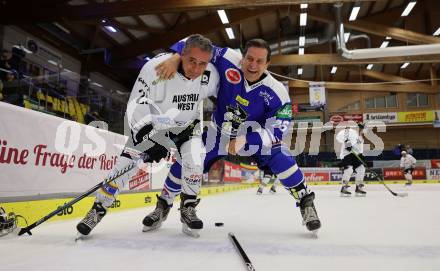 Eishockey Legenden Turnier.  Karl Wendlinger, Alex Antonitsch . Villach, am 16.12.2023.
Foto: Kuess

---
pressefotos, pressefotografie, kuess, qs, qspictures, sport, bild, bilder, bilddatenbank