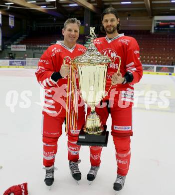 Eishockey Legenden Turnier. VSV gegen KAC.  Kirk Furey, Christoph Brandner  (KAC). Villach, am 16.12.2023.
Foto: Kuess

---
pressefotos, pressefotografie, kuess, qs, qspictures, sport, bild, bilder, bilddatenbank