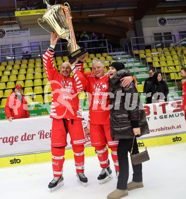 Eishockey Revival. Legenden Turnier. Guenther Koren, Hans Sulzer. Villach, am 16.12.2023.
Foto: Kuess
---
pressefotos, pressefotografie, kuess, qs, qspictures, sport, bild, bilder, bilddatenbank