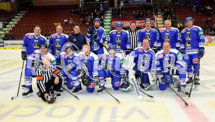 Eishockey Revival. Legenden Turnier. Mannschaftsfoto VSV Legenden. Villach, am 16.12.2023.
Foto: Kuess
---
pressefotos, pressefotografie, kuess, qs, qspictures, sport, bild, bilder, bilddatenbank