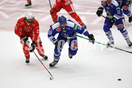 Eishockey Legenden Turnier. VSV gegen KAC. Thomas Pfeffer,  (VSV),   Christoph Brandner  (KAC). Villach, am 16.12.2023.
Foto: Kuess

---
pressefotos, pressefotografie, kuess, qs, qspictures, sport, bild, bilder, bilddatenbank