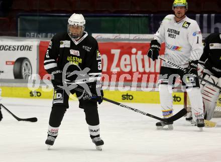 Eishockey Revival. Legenden Turnier.Klaus Augenthaler. Villach, am 16.12.2023.
Foto: Kuess
---
pressefotos, pressefotografie, kuess, qs, qspictures, sport, bild, bilder, bilddatenbank