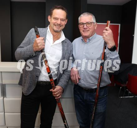 Eishockey. Legenden Turnier. Pressekonferenz.   Otto KOnrad, Johann Hans Sulzer. KLagenfurt, am 6.12.2023.
Foto: Kuess
---
pressefotos, pressefotografie, kuess, qs, qspictures, sport, bild, bilder, bilddatenbank