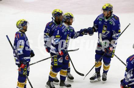 EBEL. Eishockey Bundesliga. EC VSV gegen Asiago Hockey.  Torjubel Alex Wall, John Hughes, Alexander Rauchenwald, Dylan Macpherson  (VSV). Villach, am 22.12.2023
Foto: Kuess
www.qspictures.net
---
pressefotos, pressefotografie, kuess, qs, qspictures, sport, bild, bilder, bilddatenbank