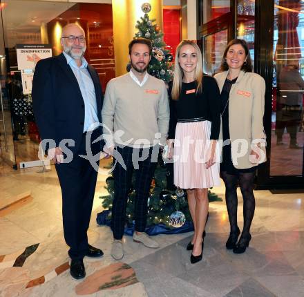 Nacht des Sports. Sportgala. Kaernten Sportler des Jahres 2023.   Albin Ouschan, Jasmin Ouschan, Lisa Perterer . Velden, am 23.12.2023.
Foto: Kuess
www.qspictures.net
---
pressefotos, pressefotografie, kuess, qs, qspictures, sport, bild, bilder, bilddatenbank