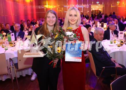 Nacht des Sports. Sportgala. Kaernten Sportler des Jahres 2023.   Anna Stoss, Elina Stary . Velden, am 23.12.2023.
Foto: Kuess
www.qspictures.net
---
pressefotos, pressefotografie, kuess, qs, qspictures, sport, bild, bilder, bilddatenbank