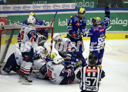 EBEL. Eishockey Bundesliga. EC VSV gegen Fehervar AV19.  John Hughes, Kevin Hancock, Mark Katic  (VSV),  Janos Hari, Markus Phillips  (Fehervar). Villach, am 28.12.2023
Foto: Kuess
www.qspictures.net
---
pressefotos, pressefotografie, kuess, qs, qspictures, sport, bild, bilder, bilddatenbank