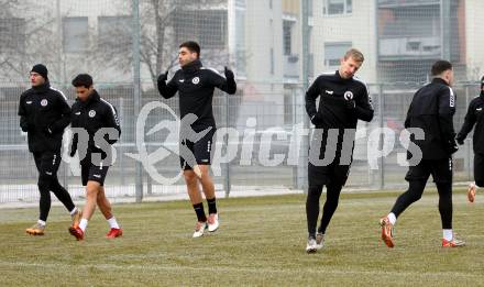 Fussball Bundesliga. Training SK Austria Klagenfurt.  Nikola Djoric, Christopher CVetko  . Klagenfurt, am 5.1.2024.
Foto: Kuess
www.qspictures.net
---
pressefotos, pressefotografie, kuess, qs, qspictures, sport, bild, bilder, bilddatenbank