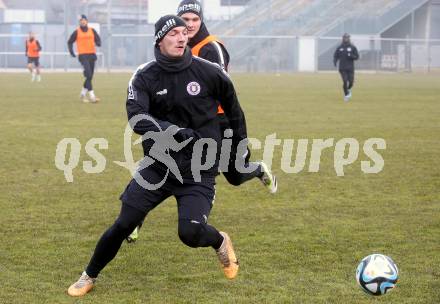 Fussball Bundesliga. Training SK Austria Klagenfurt.  Nicolas Wimmer  . Klagenfurt, am 5.1.2024.
Foto: Kuess
www.qspictures.net
---
pressefotos, pressefotografie, kuess, qs, qspictures, sport, bild, bilder, bilddatenbank