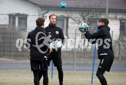 Fussball Bundesliga. Training SK Austria Klagenfurt.  Marco Knaller, Phillip Menzel  . Klagenfurt, am 5.1.2024.
Foto: Kuess
www.qspictures.net
---
pressefotos, pressefotografie, kuess, qs, qspictures, sport, bild, bilder, bilddatenbank