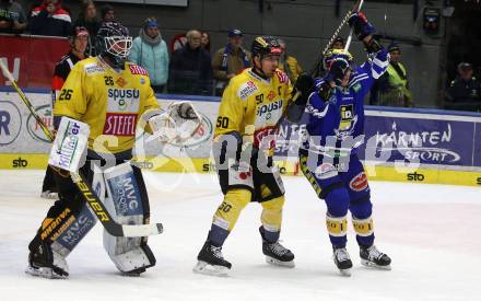 EBEL. Eishockey Bundesliga. EC VSV gegen spusu Vienna Capitals.  Marco Richter,   (VSV),   Mario Fischer, Stefan Steen (Vienna Capitals). Villach, am 9.1.2024.
Foto: Kuess
www.qspictures.net
---
pressefotos, pressefotografie, kuess, qs, qspictures, sport, bild, bilder, bilddatenbank