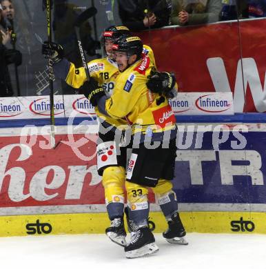 EBEL. Eishockey Bundesliga. EC VSV gegen spusu Vienna Capitals. Torjubel  Evan Weinger, Seamus Donohue   (Vienna Capitals). Villach, am 9.1.2024.
Foto: Kuess
www.qspictures.net
---
pressefotos, pressefotografie, kuess, qs, qspictures, sport, bild, bilder, bilddatenbank