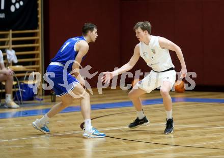 Basketball 2. Liga 2023/2024. Grunddurchgang 14. Runde.  KOS gegen Kufstein Towers.  amuel Seher  (KOS),  Duje Putnik  (Kufstein Towers). Klagenfurt, am 13.1.2024.
Foto: Kuess
www.qspictures.net
---
pressefotos, pressefotografie, kuess, qs, qspictures, sport, bild, bilder, bilddatenbank