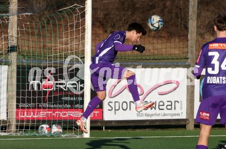 Fussball Bundesliga. Testspiel. SK Austria Klagenfurt gegen Domzale (SLO).  Sebastian Guerra Soto  (Klagenfurt). Moosburg, am 13.1.2024.
Foto: Kuess
www.qspictures.net
---
pressefotos, pressefotografie, kuess, qs, qspictures, sport, bild, bilder, bilddatenbank