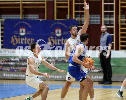 Basketball 2. Liga 2023/2024. Grunddurchgang 14. Runde.  KOS gegen Kufstein Towers.  Niklas Michel, Veljko Dena  (KOS),   Aleix Pujadas (Kufstein Towers). Klagenfurt, am 13.1.2024.
Foto: Kuess
www.qspictures.net
---
pressefotos, pressefotografie, kuess, qs, qspictures, sport, bild, bilder, bilddatenbank