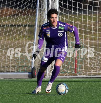 Fussball Bundesliga. Testspiel. SK Austria Klagenfurt gegen Domzale (SLO).   Sebastian Guerra Soto  (Klagenfurt). Moosburg, am 13.1.2024.
Foto: Kuess
www.qspictures.net
---
pressefotos, pressefotografie, kuess, qs, qspictures, sport, bild, bilder, bilddatenbank