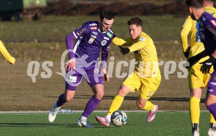 Fussball Bundesliga. Testspiel. SK Austria Klagenfurt gegen Domzale (SLO).   Andrew Irving (Klagenfurt). Moosburg, am 13.1.2024.
Foto: Kuess
www.qspictures.net
---
pressefotos, pressefotografie, kuess, qs, qspictures, sport, bild, bilder, bilddatenbank