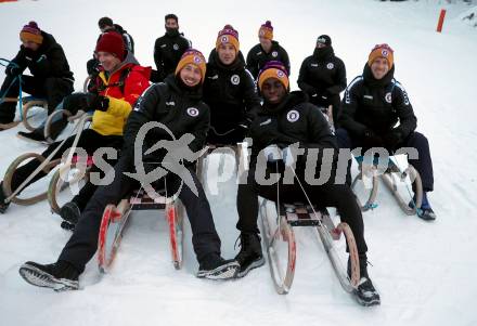 Fussball Bundesliga. Teambuilding SK Austria KLagenfurt. Schneeschuhwandern.   Till Schumacher, Solomon Bonnah,  Florian Jaritz, Christopher Cvetko. Bad Kleinkirchheim, am 14.1.2024.
Foto: Kuess
www.qspictures.net
---
pressefotos, pressefotografie, kuess, qs, qspictures, sport, bild, bilder, bilddatenbank