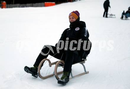 Fussball Bundesliga. Teambuilding SK Austria KLagenfurt. Schneeschuhwandern. Floria Jaritz  . Bad Kleinkirchheim, am 14.1.2024.
Foto: Kuess
www.qspictures.net
---
pressefotos, pressefotografie, kuess, qs, qspictures, sport, bild, bilder, bilddatenbank