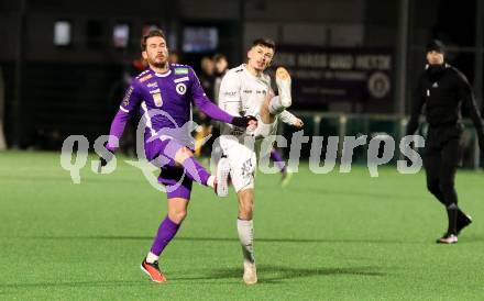 Fussball Testspiel. SK Austria Klagenfurt gegen ASK. Turgay Gemicibasi,    (Klagenfurt),  Chris-Stephan Dierke  (ASK). Klagenfurt, amm 17.1.2024.
Foto: Kuess
www.qspictures.net
---
pressefotos, pressefotografie, kuess, qs, qspictures, sport, bild, bilder, bilddatenbank