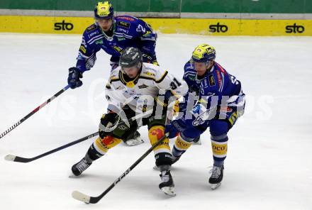 EBEL. Eishockey Bundesliga. EC VSV gegen HC Pustertal Woelfe.   Philipp Lindner,  (VSV),  Jason Jaffrey Akeson   (Pustertal). Villach, am 19.1.2024.
Foto: Kuess
www.qspictures.net
---
pressefotos, pressefotografie, kuess, qs, qspictures, sport, bild, bilder, bilddatenbank