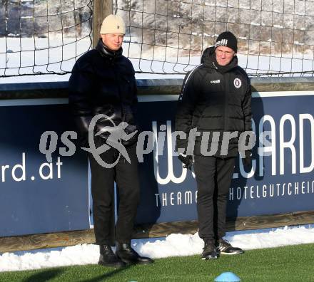 Fussball Testspiel. SK Austria Klagenfurt gegen NK Bravo. Jonas Arweiler, Athletiktrainer Bernhard Sussitz   (Klagenfurt). Moosburg, am 20.1.2024.
Foto: Kuess
www.qspictures.net
---
pressefotos, pressefotografie, kuess, qs, qspictures, sport, bild, bilder, bilddatenbank