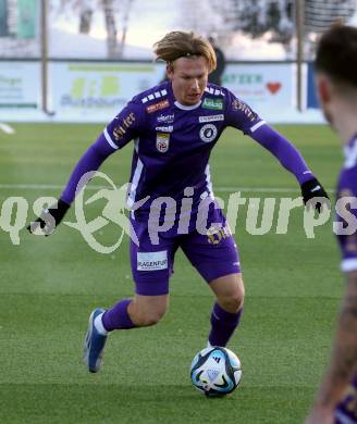 Fussball Testspiel. SK Austria Klagenfurt gegen NK Bravo.   Aaron Sky Schwarz (Klagenfurt). Moosburg, am 20.1.2024.
Foto: Kuess
www.qspictures.net
---
pressefotos, pressefotografie, kuess, qs, qspictures, sport, bild, bilder, bilddatenbank