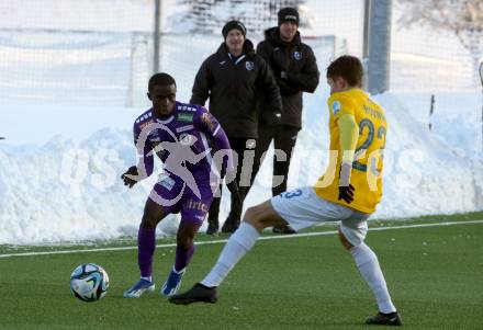 Fussball Testspiel. SK Austria Klagenfurt gegen NK Bravo.  Solomon Bonnah  (Klagenfurt). Moosburg, am 20.1.2024.
Foto: Kuess
www.qspictures.net
---
pressefotos, pressefotografie, kuess, qs, qspictures, sport, bild, bilder, bilddatenbank