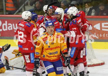 EBEL. Eishockey Bundesliga. EC KAC gegen Asiago Hockey.   Torjubel Clemens Unterweger, Nicholas Eric Petersaen, Jan Mursak, Jesper Jensen Aabo, Manuel Ganahl  (KAC).  Klagenfurt, am 23.1.2024.
Foto: Kuess
www.qspictures.net
---
pressefotos, pressefotografie, kuess, qs, qspictures, sport, bild, bilder, bilddatenbank