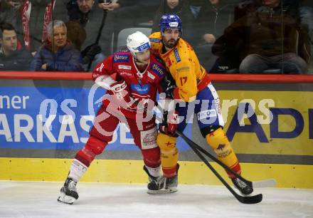 EBEL. Eishockey Bundesliga. EC KAC gegen Asiago Hockey.  Lukas Haudum,   (KAC), Lorenzo Casetti   (Asiago).  Klagenfurt, am 23.1.2024.
Foto: Kuess
www.qspictures.net
---
pressefotos, pressefotografie, kuess, qs, qspictures, sport, bild, bilder, bilddatenbank