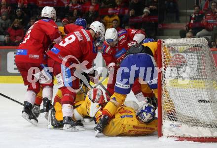 EBEL. Eishockey Bundesliga. EC KAC gegen Asiago Hockey.   Jan Mursak,   (KAC),  Thomas Vallant (Asiago).  Klagenfurt, am 23.1.2024.
Foto: Kuess
www.qspictures.net
---
pressefotos, pressefotografie, kuess, qs, qspictures, sport, bild, bilder, bilddatenbank