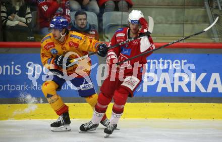 EBEL. Eishockey Bundesliga. EC KAC gegen Asiago Hockey.    Simeon Schwinger,  (KAC), Randal John Gazzola  (Asiago).  Klagenfurt, am 23.1.2024.
Foto: Kuess
www.qspictures.net
---
pressefotos, pressefotografie, kuess, qs, qspictures, sport, bild, bilder, bilddatenbank