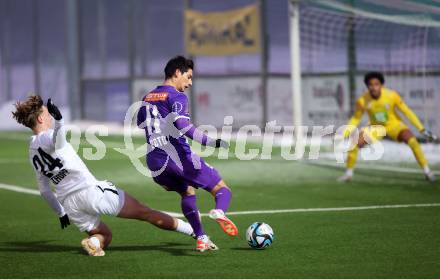 Fussball Testspiel. SK Austria Klagenfurt gegen Sturm Graz Amateure. Sebastian Guerra Soto  (KLagenfurt). Moosburg, am 24.1.2024.
Foto: Kuess
www.qspictures.net
---
pressefotos, pressefotografie, kuess, qs, qspictures, sport, bild, bilder, bilddatenbank