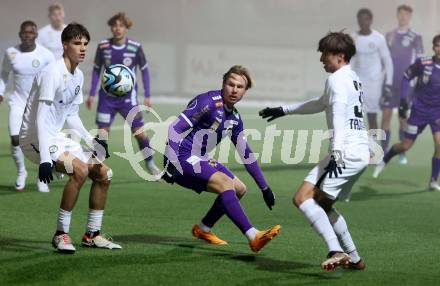 Fussball Testspiel. SK Austria Klagenfurt gegen Sturm Graz Amateure.  Aaron Sky Schwarz (KLagenfurt). Moosburg, am 24.1.2024.
Foto: Kuess
www.qspictures.net
---
pressefotos, pressefotografie, kuess, qs, qspictures, sport, bild, bilder, bilddatenbank