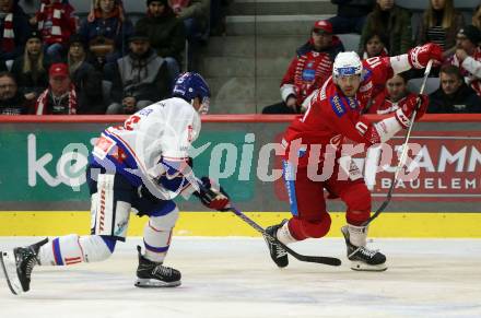 EBEL. Eishockey Bundesliga. EC KAC gegen HC TIWAG Innsbruck.  Thomas Vallant,  (KAC),  Kele Steffler (Innsbruck).  Klagenfurt, am 26.1.2024.
Foto: Kuess
www.qspictures.net
---
pressefotos, pressefotografie, kuess, qs, qspictures, sport, bild, bilder, bilddatenbank