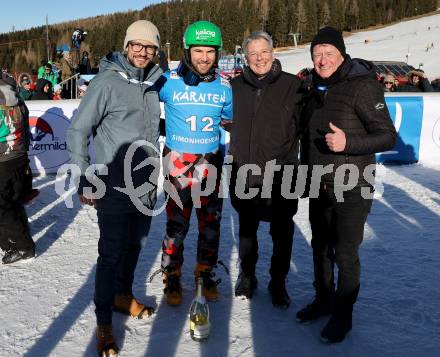 Snowboard Weltcup.  LR Sebastian Schuschnig, Fabian Obmann, Landeshauptmann Peter Kaiser, Arno Arthofer.  Simonhoehe, am 27.1.2024.
Foto: Kuess
www.qspictures.net
---
pressefotos, pressefotografie, kuess, qs, qspictures, sport, bild, bilder, bilddatenbank